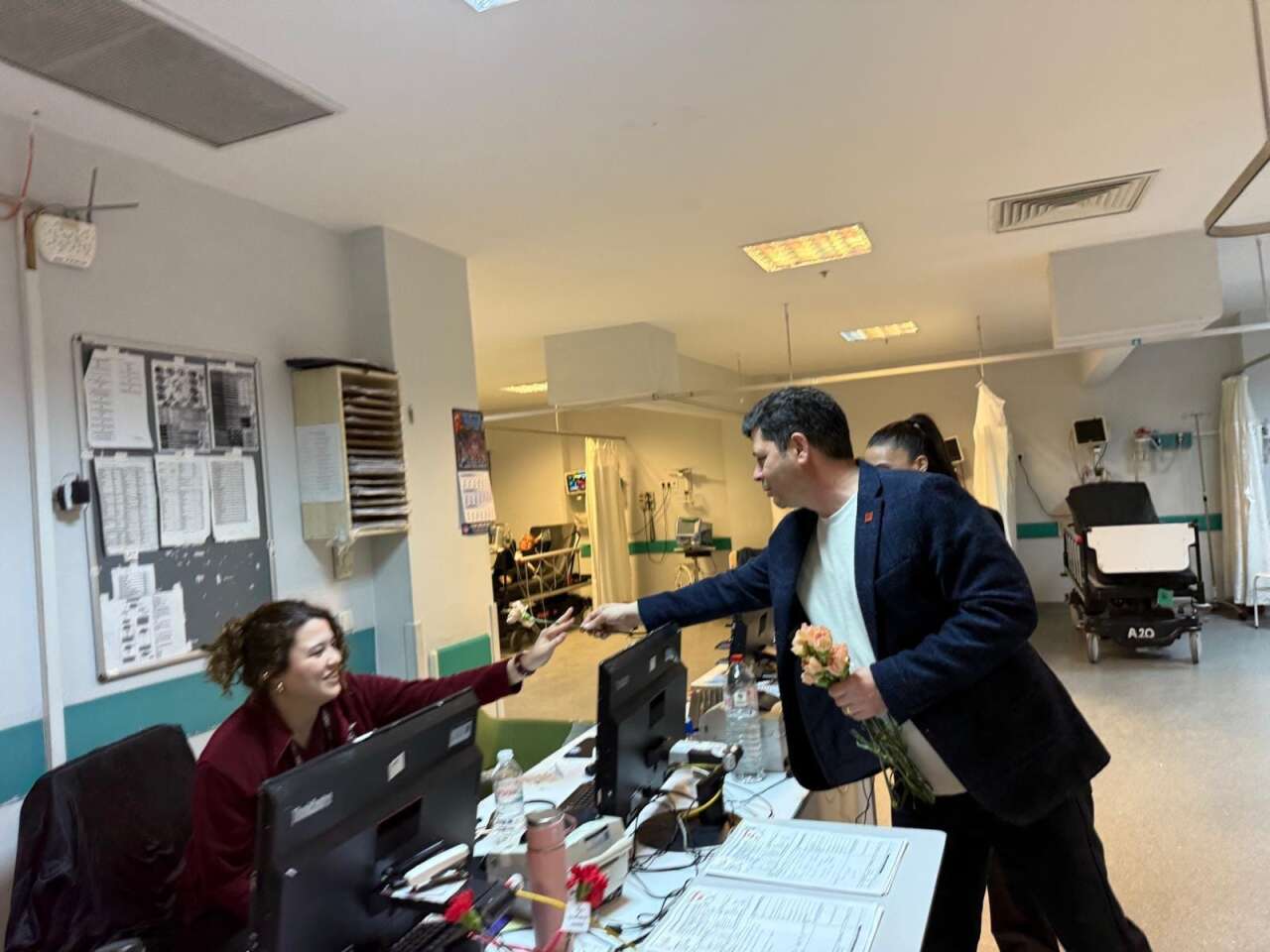 Gizem Özcan ve Nail Kızıl’dan Muğla’da Acil Serviste 14 Mart Tıp Bayramı Ziyareti 1